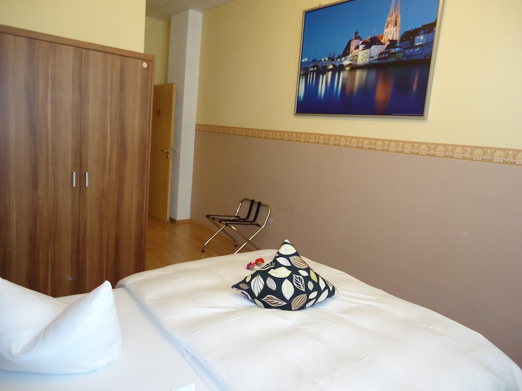 Stadthotel Regensburg Værelse billede